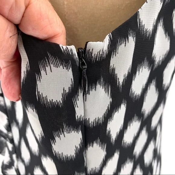 Adrianna Papel Petites Tiered Ruffle Detail Dress - Picture 6 of 8